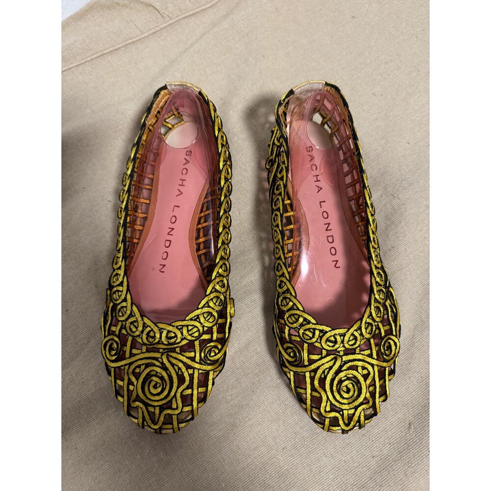 Sacha London Shoes Womens Size 6.5 Yellow Black Embroidered Flats Leather Sole